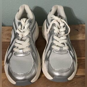 Dream Pairs Silver and White Women's Sneakers